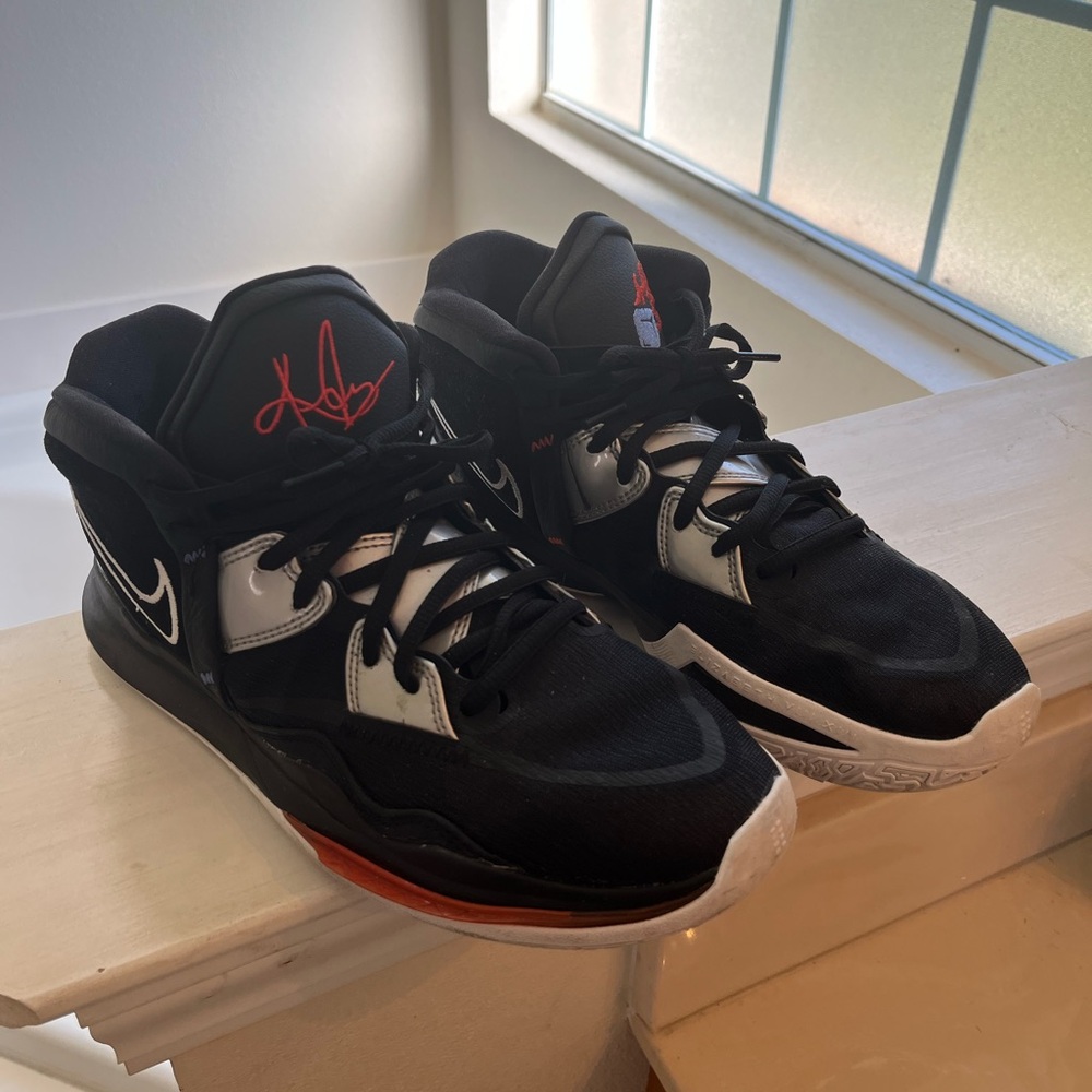 Nike Kyrie Fire and Ice Women’s Sneakers